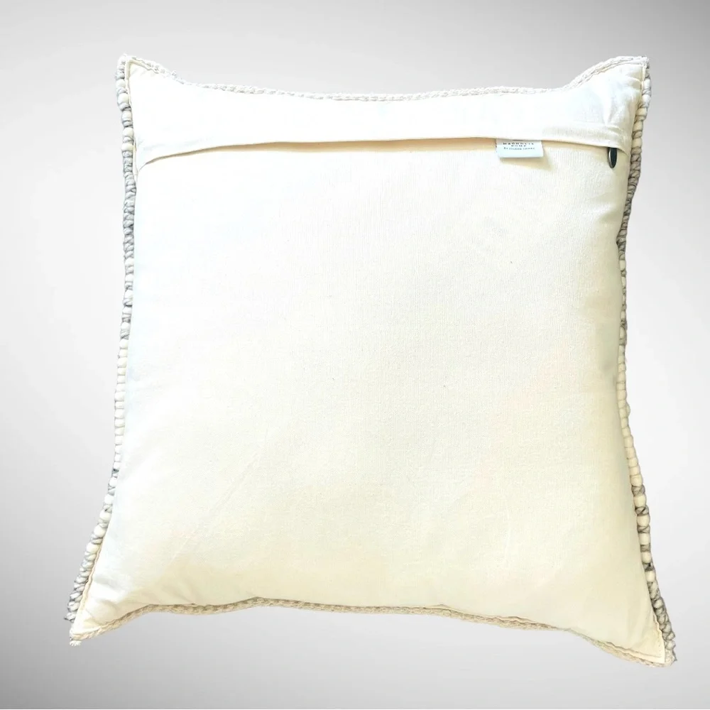 MAGNOLIA HOME JOANNA GAINES LOLOI GREY/IVORY PILLOW + INSERT 22